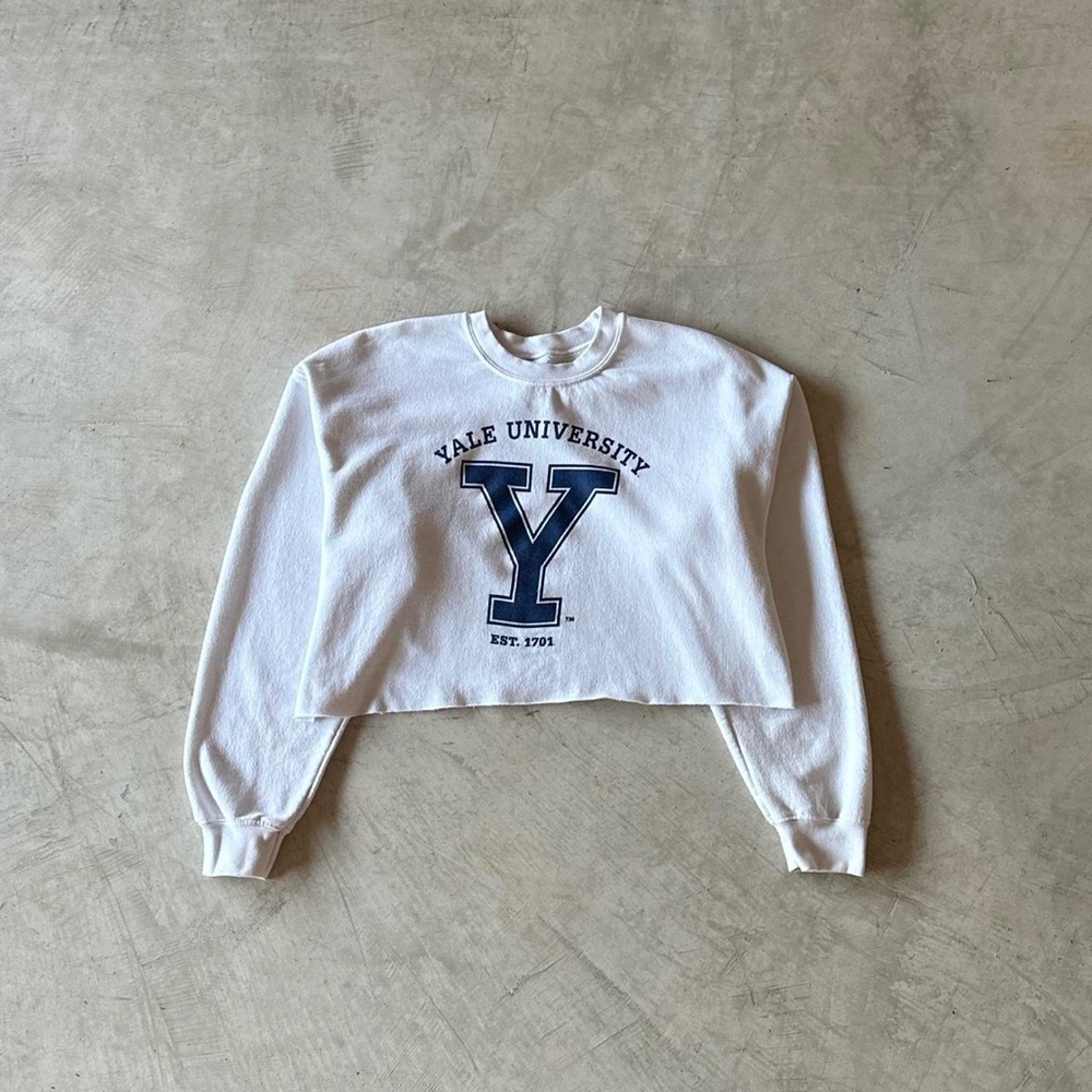 Yale University Cropped Crewneck Sweatshirt